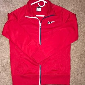 Boys zip up Nike lightweight jacket.  EUC
